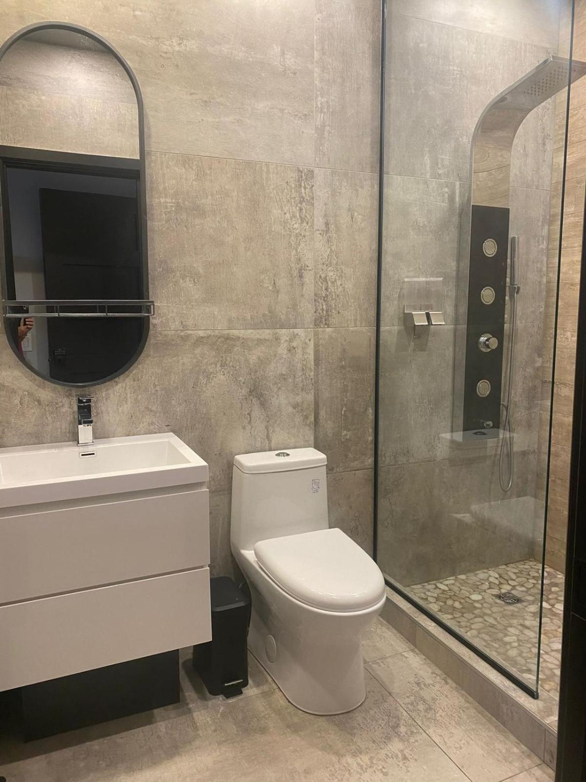 Private Room & Private Bathroom In Le Plateau Montreal Exterior photo